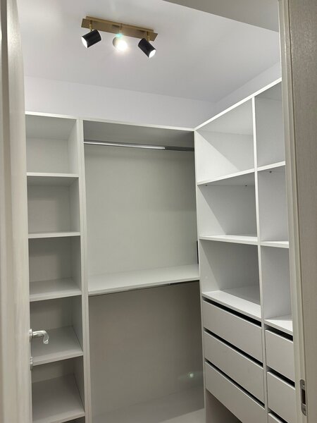 Drumul Taberei, ap. 2 camere 69 mp + parcare subterana Bd. Valea Larga.